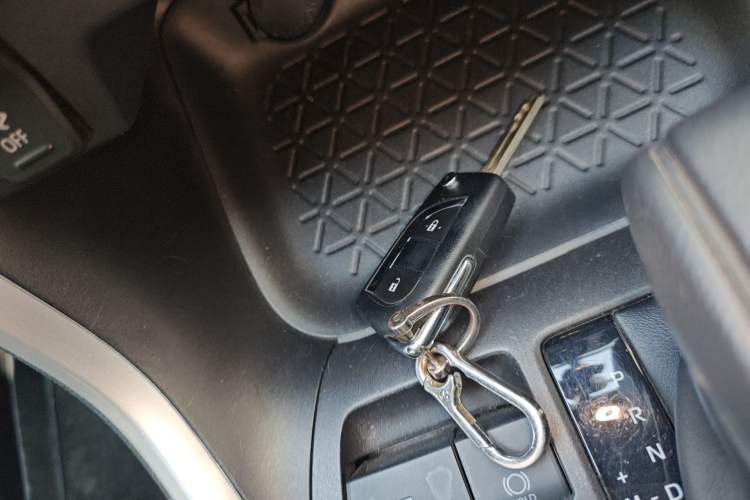 Used Toyota RAV4 2022 2.0L CVT Two-Wheel Drive Urban Edition Vehicle Key