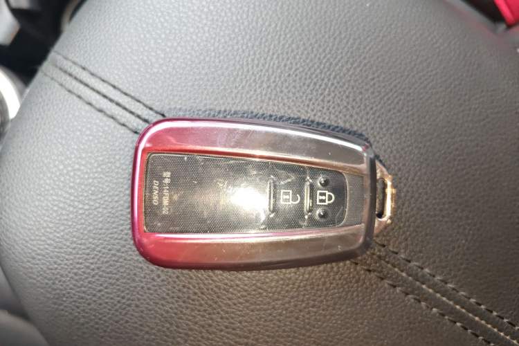 Used Toyota RAV4 2021 2.0L CVT Two-Wheel Drive Fashion PLUS Edition