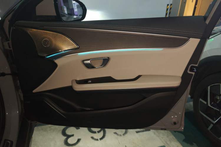 Used BYD Han 2025 DM-i Intelligent Driving Edition 125KM LiDAR Flagship Model