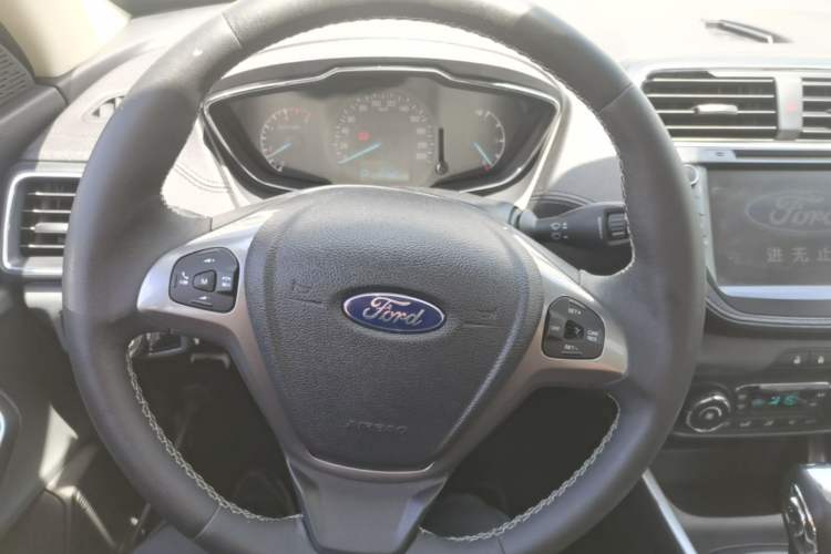 Used Ford Escort 2017 Happiness Edition 1.5L Automatic Fashion Version
