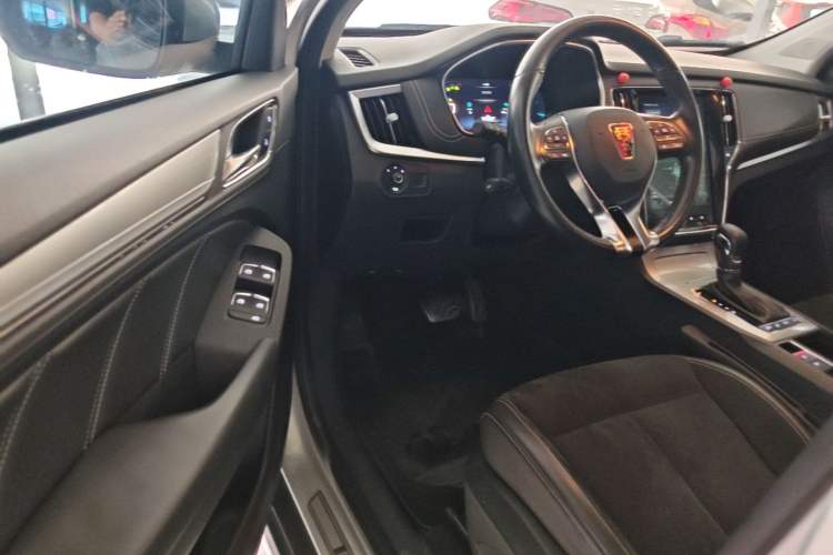 Used Roewe RX5 New Energy 2017 eRX5 50T Hybrid Connected Prestige Flagship Edition Driver Seat