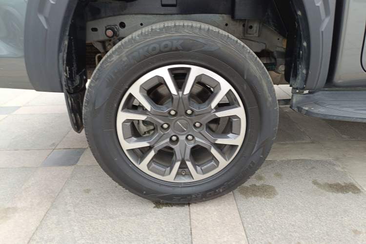 Used SAIC MAXUS Xingji 2023 Starry H 2.0T Automatic 4x4 Gasoline Luxury Edition Standard Wheelbase