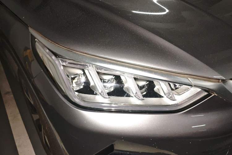 Used BYD Song PLUS New Energy 2021 EV Deluxe Model Right Front Headlight