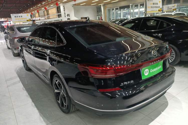 Used Volkswagen Passat 2025 Outstanding Model 330TSI Starry Elite Edition
