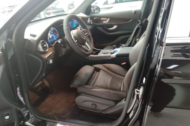 Used Mercedes-Benz GLC 2022 Facelift GLC 260 L 4MATIC Luxury Edition