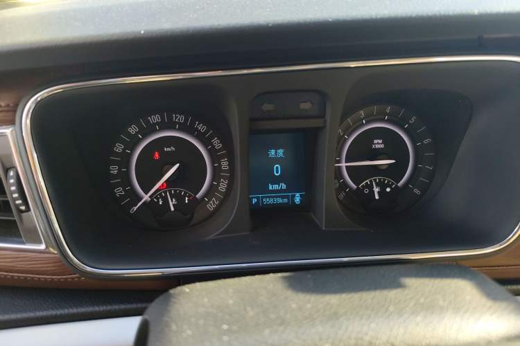 Used Buick GL8 2018 28T Luxury Model China VI Standard