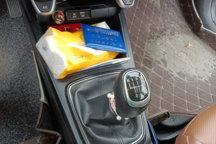 Used Kia KX Cross 2017 1.4L MT GLS