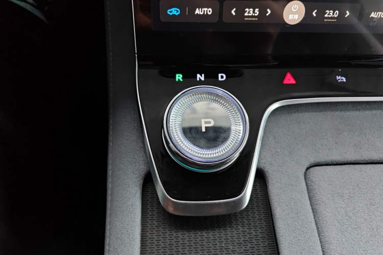 Used VOYAH PASSION 2023 Four-Wheel Drive Flagship Edition
