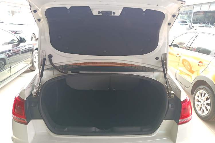 Used Citroen C-Quatre 2013 Sedan 1.6L Automatic Prestige Model Trunk