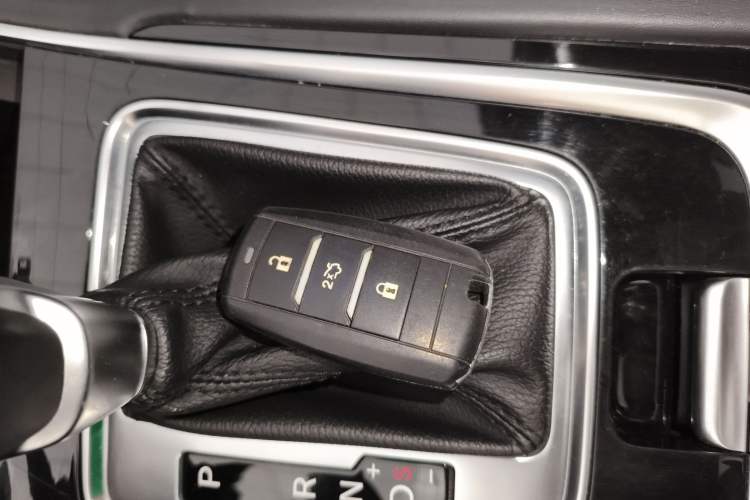 Used CHANGAN Eado 2019 Blue Whale Edition 280T GDI DCT High-Speed Model Vehicle Key