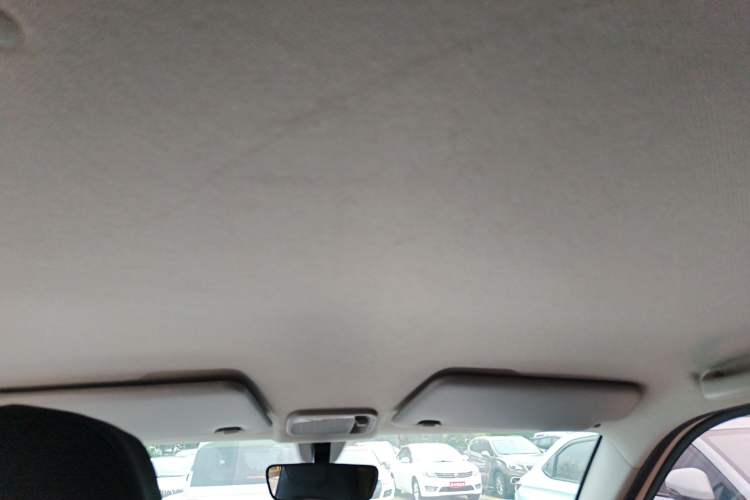 Used Wuling Hongguang MINIEV 2022 Macaron Premium Model – Lithium Iron Phosphate Headliner