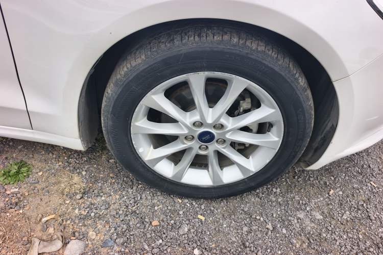 Used Ford Mondeo 2018 EcoBoost 180 Fashion Edition Right Rear Wheel Hub