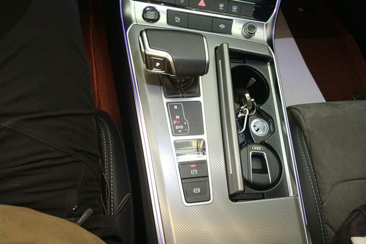 Used Audi A6L 2021 45 TFSI Prestige Dynamic Edition Gear Lever