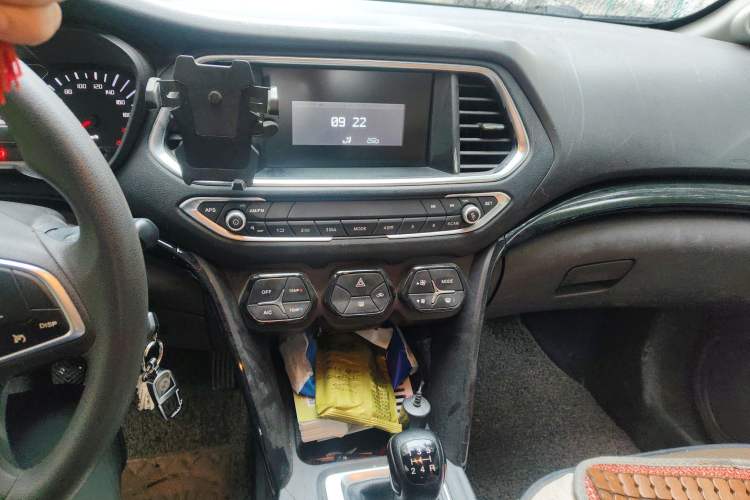 Used GAC Trumpchi GS4 2015 200T Manual Elite Edition
