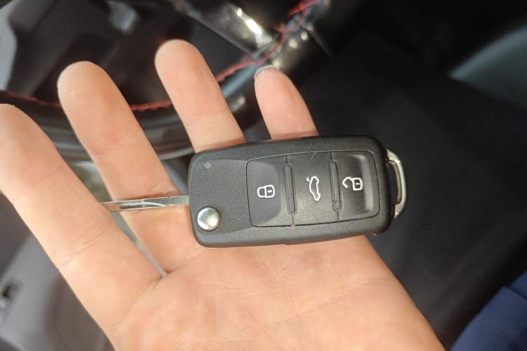 Used Volkswagen Jetta 2017 1.5L Manual Comfort Model Vehicle Key