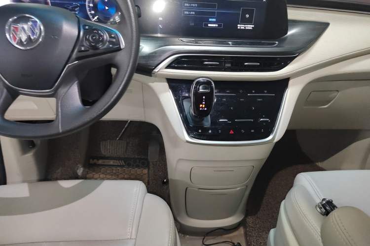 Used Buick GL8 2021 ES Landtrek 653T Comfort Edition
