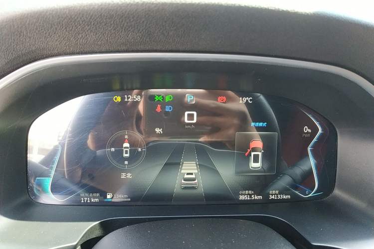 Used SERES SF5 2021 Four-Wheel Drive Freedom Expedition Edition
