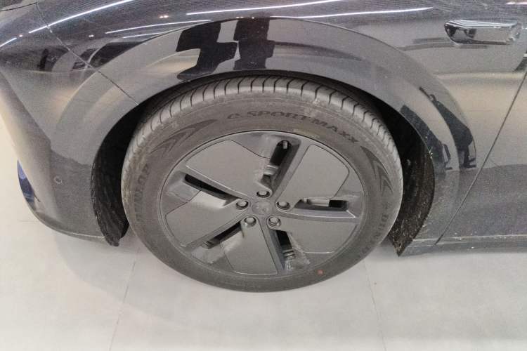 Used Li Auto Li Auto i6 2025 Model Two-Wheel-Drive Standard Type