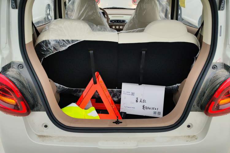 Used Wuling Hongguang MINIEV 2025 Four-Door Version Advanced Edition
