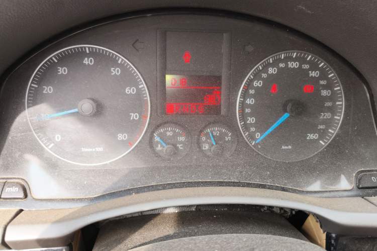 Used Volkswagen Sagitar 2009 1.6L Automatic Comfort Edition Instrument Cluster