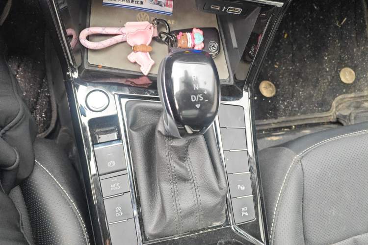 Used Volkswagen Passat 2025 Outstanding Model 380TSI Dragon Glory Edition
