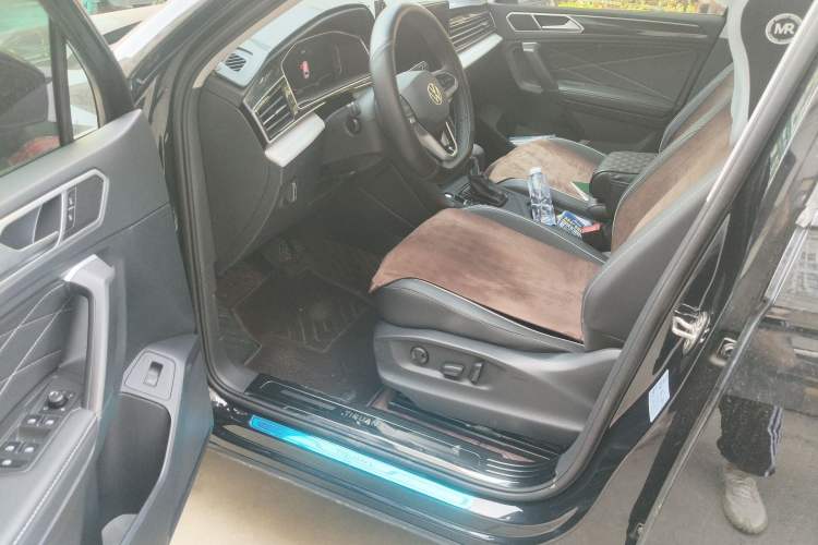 Used Volkswagen Tiguan L 2024 300TSI Automatic Two-Wheel Drive Smart Edition