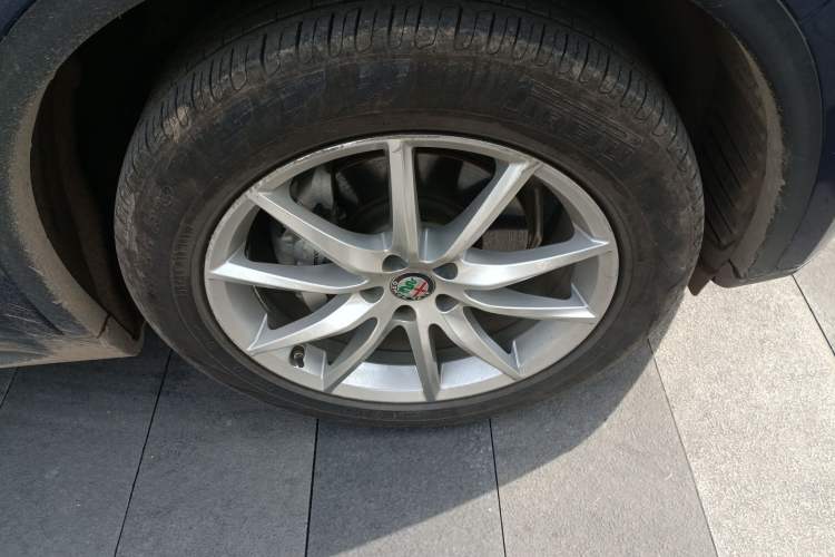 Used Alfa Romeo Stelvio 2017 2.0T 200HP Luxury Edition