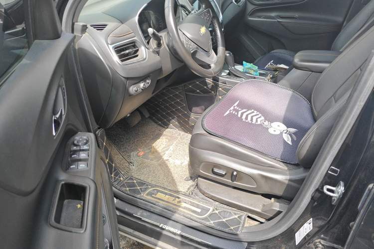 Used Chevrolet Equinox 2019 535T Automatic YuJie Edition China VI Driver Seat