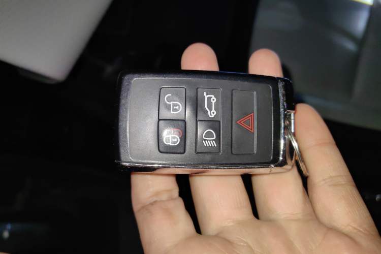 Used Land Rover Range Evoque 2020 249 PS R-DYNAMIC S First-Edition Sport Custom Edition