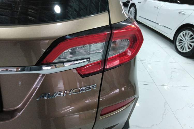 Used Honda Avancier 2017 240TURBO Two-Wheel Drive Premium Edition