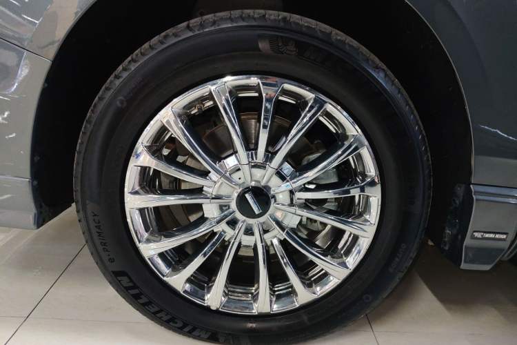 Used Wey Gaoshan 2025 Four-Wheel Drive Alpine 8 Right Rear Wheel Hub