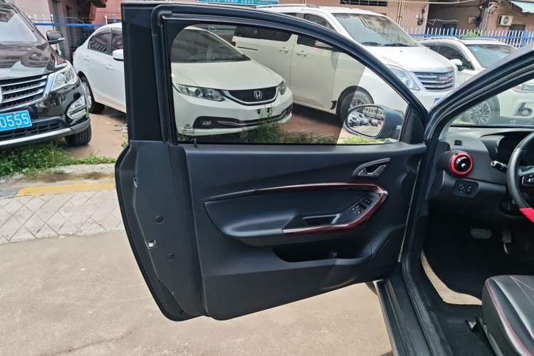 Used Chery New Energy Little Ant 2022 Restyled Version Sweet Pink Edition Low-Sugar Version Lithium Iron Phosphate Battery 30.7 kWh 30 kW 301 km