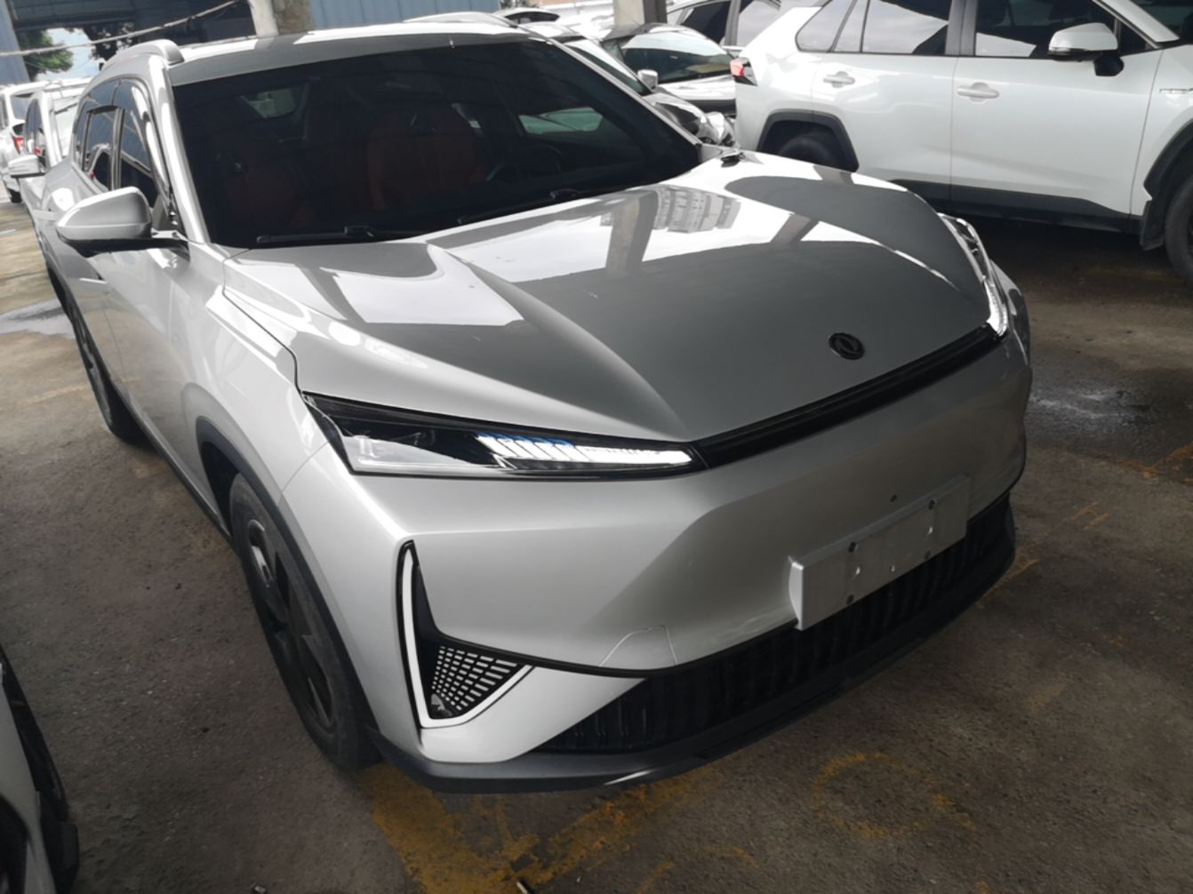 Dongfeng Aeolus L7 New Energy 2024 205 Plus — снимка 3