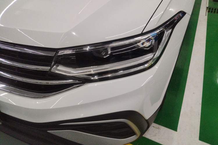 Used Volkswagen Tiguan L 2023 300TSI Automatic Two-Wheel Drive Smart Edition
