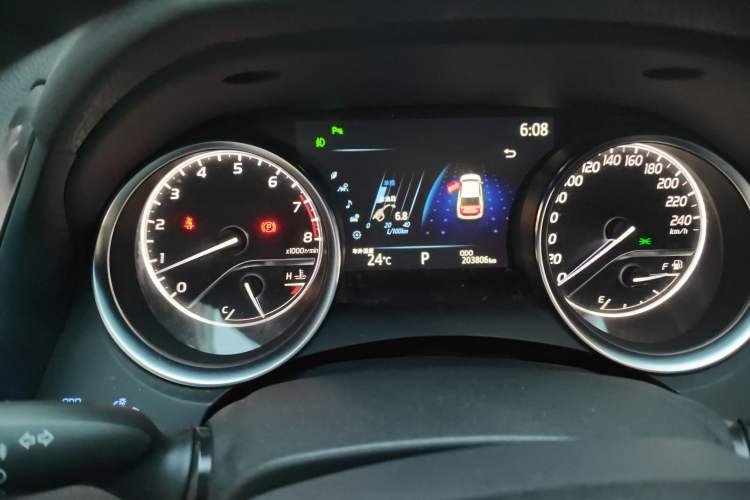 Used Toyota Camry 2019 Revised Version 2.5G Luxury Edition Odometer Close Up