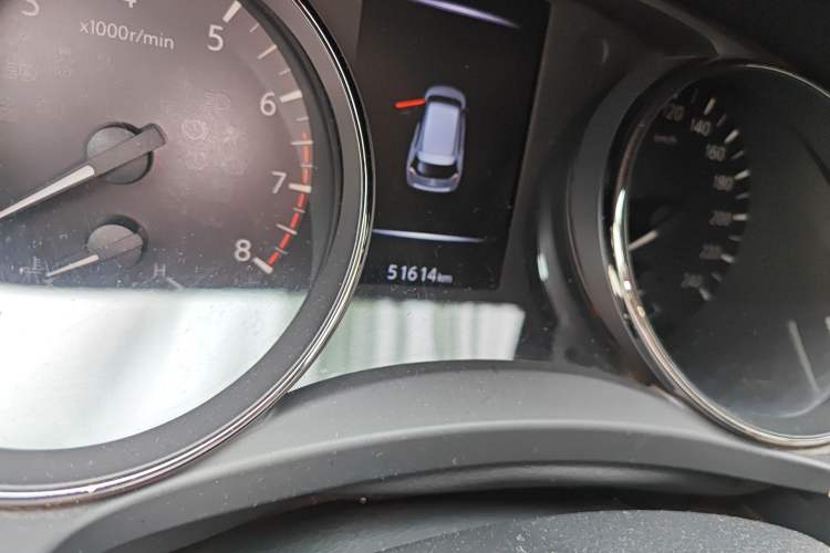 Used Nissan X-Trail 2019 2.0L CVT Comfort Edition 2WD Odometer Close Up