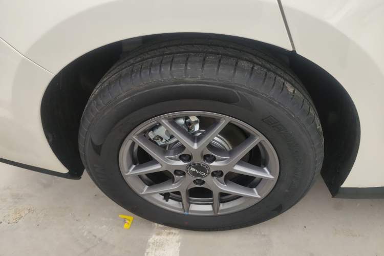 Used BYD Seal 06 New Energy 2025 DM-i Smart Drive 80KM Luxury Model
