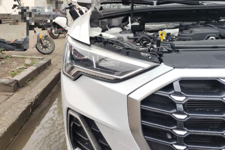 Used Audi Q3 2023 35 TFSI Fashion Dynamic Model (1.5T) Right Front Headlight