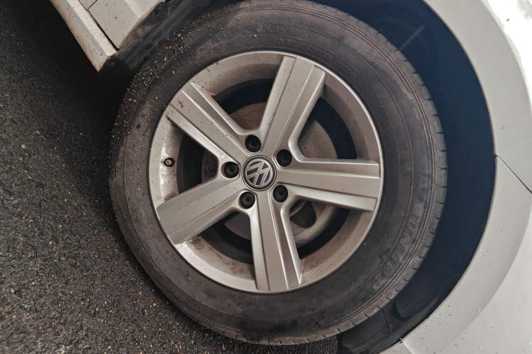 Used Volkswagen Lamando 2021 230TSI DSG Fashion Edition Right Front Wheel Hub