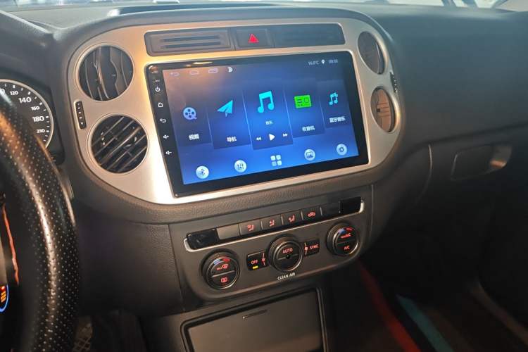 Used Volkswagen Tiguan 2016 280TSI Automatic Two-Wheel Drive Silk Road Comfort Edition
