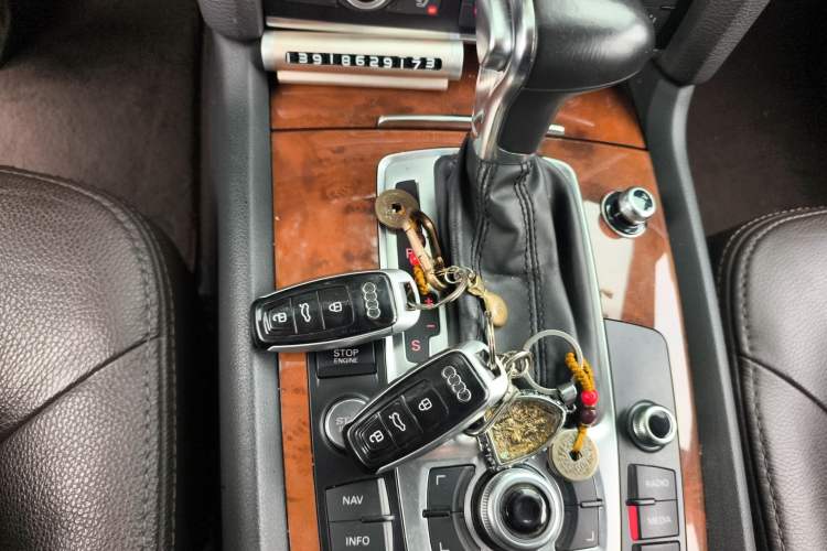 Used Audi Q7 2014 35 TFSI Ambition Edition Vehicle Key