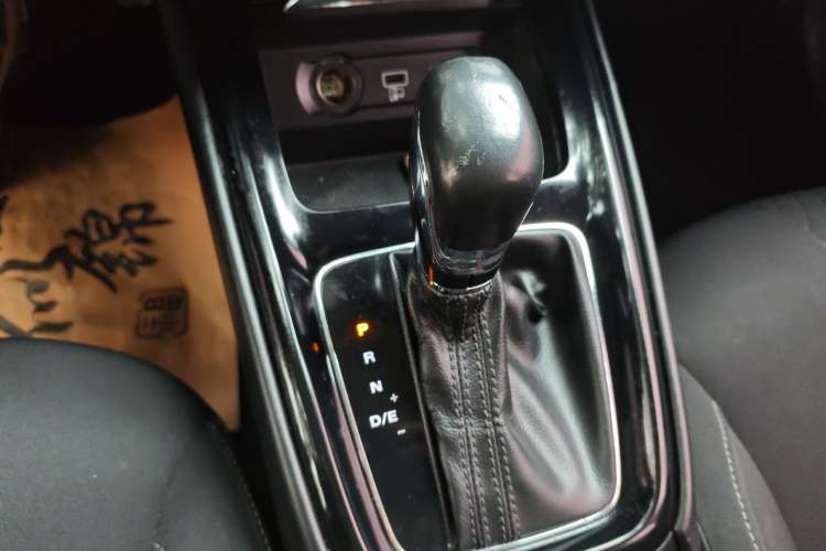 Used Roewe i5 2019 1.5L Automatic 4G Connected Langyue Edition