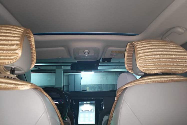 Used Roewe RX5 New Energy 2017 eRX5 50T Hybrid Connected Prestige Flagship Edition
