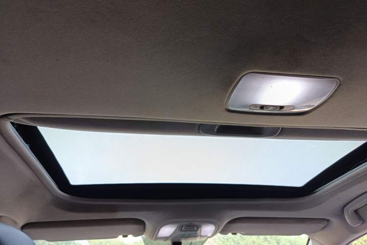 Used BYD Qin New Energy 2014 1.5T Flagship Model Headliner