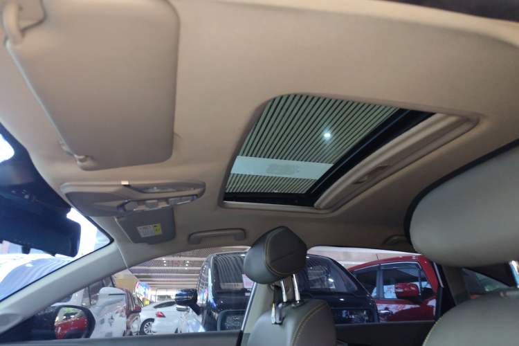 Used Baojun RC-5 2020 1.5L Manual Smart Luxury Edition