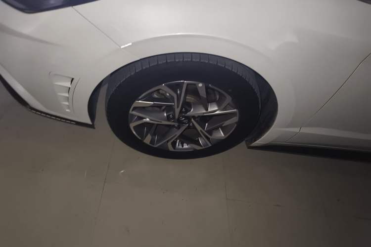 Used Hyundai Sonata 2020 270TGDi DCT GLS Elite Edition Left Front Wheel Hub