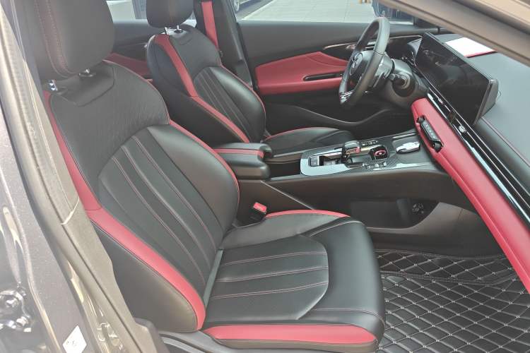 Used GAC Trumpchi EMPOW 2021 270T DCT J15 Version Right Front Seat