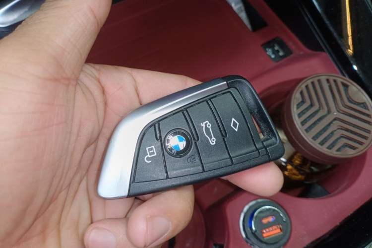 Used BMW iX3 2022 Leading Type Interior 1
