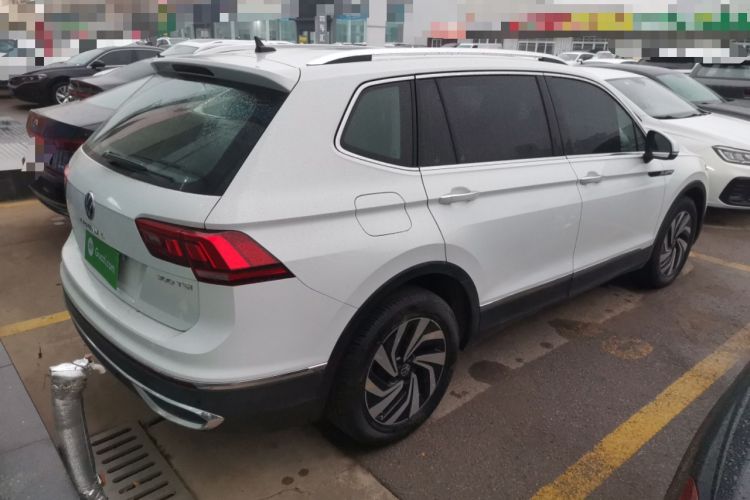 Used Volkswagen Tiguan L 2024 300TSI Automatic Two-Wheel Drive Smart Edition