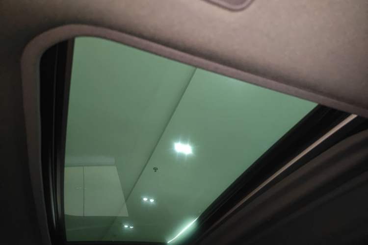 Used Toyota Granvia 2022 2.5L Hybrid Flagship Edition Headliner